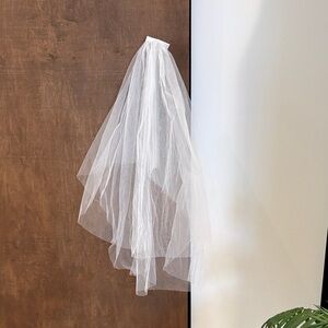 Elegant White Tulle Skirt